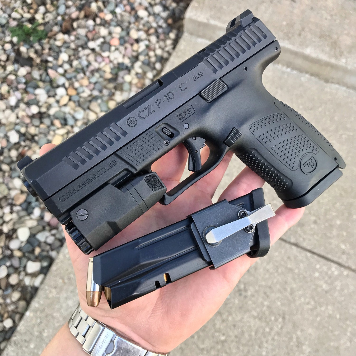 CZ P-10C 9x19mm öntöltő pisztoly